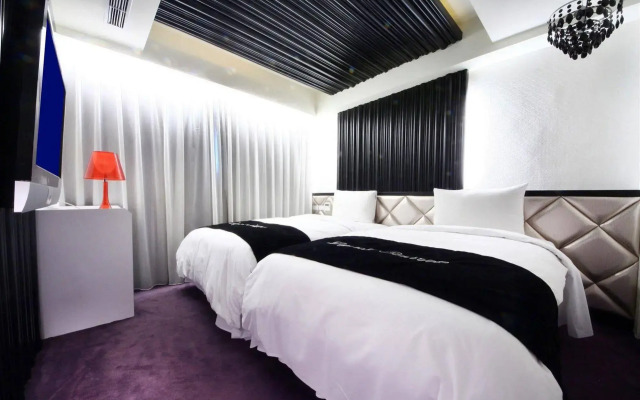 The Longstay Hotel