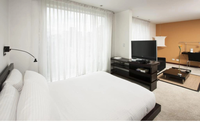 Richmond Suites Hotel