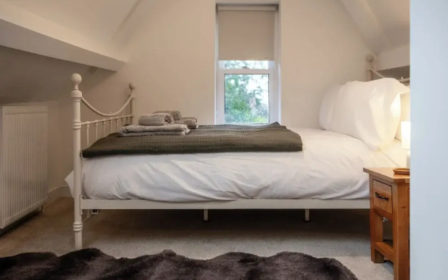 Beautiful 2 Bedroom Apartment in Malvern
