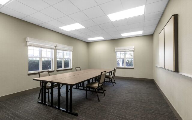 Homewood Suites by Hilton Newark-Fremont