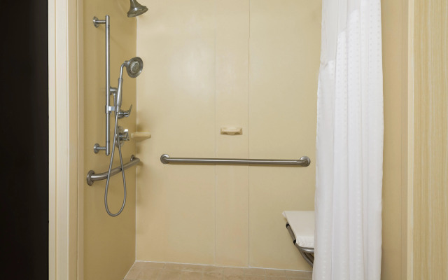 Holiday Inn Express & Suites Kendall East Miami by IHG