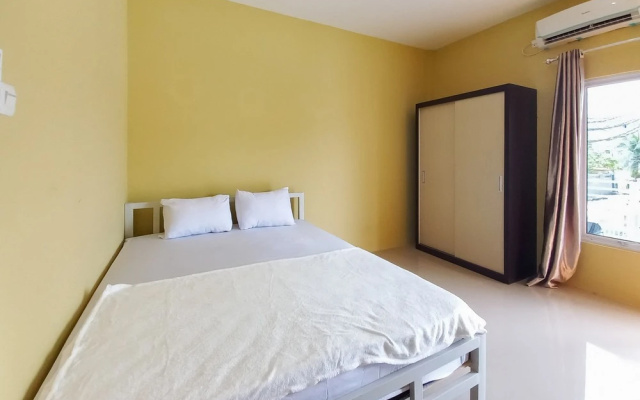 FARAH Homestay Syariah Mitra RedDoorz – Guest Rooms – Pekanbaru