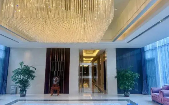 Lingyuan Linggang Hotel