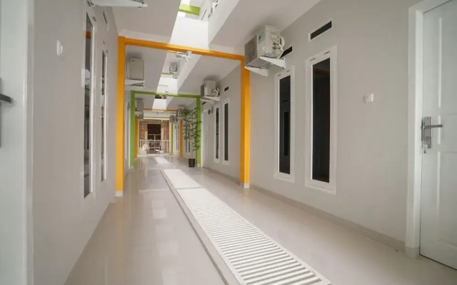 OYO 948 Vivi Residence Syariah Ii - Hotel in Palembang - Photo 5