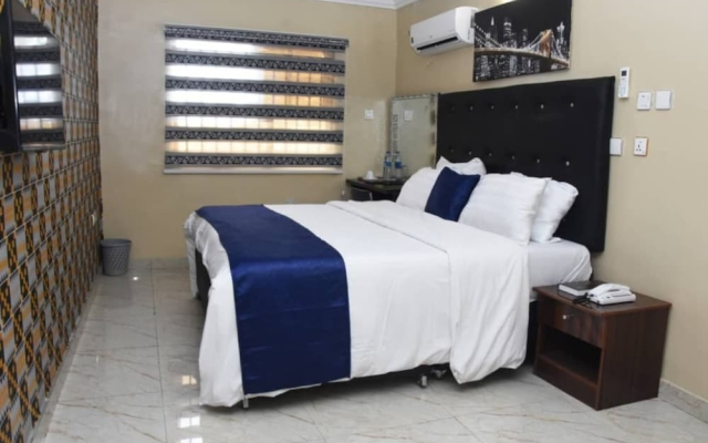 Captivating 1-bed Apartment in Awoyaya
