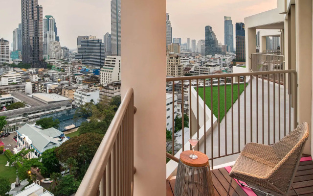 Mercure Bangkok Surawong