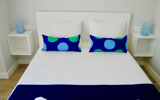 Playa Los Álamos, descanso y ocio en Torremolinos