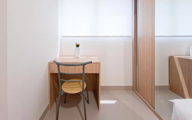Basic Style Studio At Cisauk Point Apartment – Guest Rooms – Legok