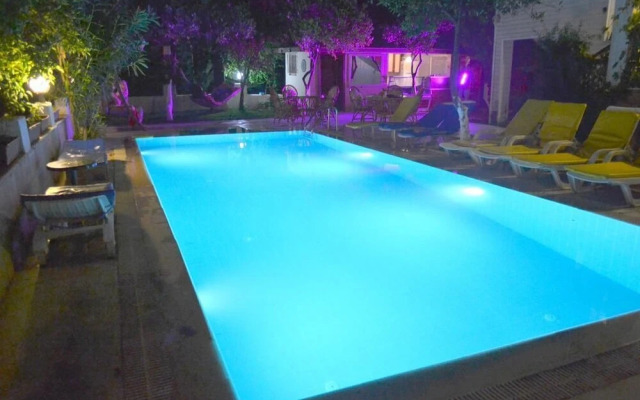 Ipek Hotel Camyuva