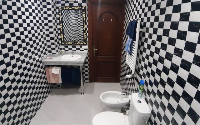 Riad Tanjil