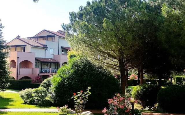 Tastefully Furnished Apartment Just 1,5 km. From the sea