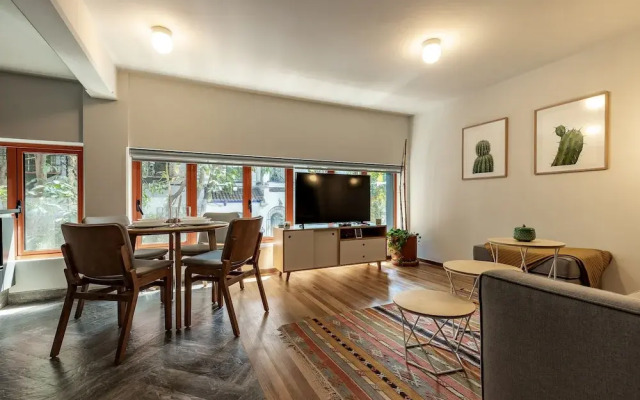 Hi Tech, Private 1 br in La Condesa with Terrace