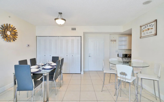 Intracoastal Sunny Isles by SunPearl
