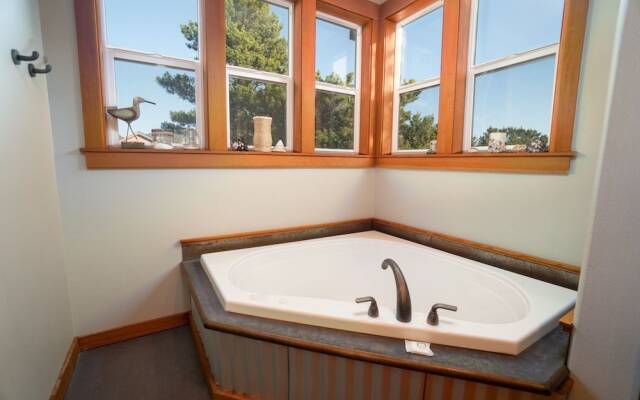 Swallow's Nest 4 Bedroom Home