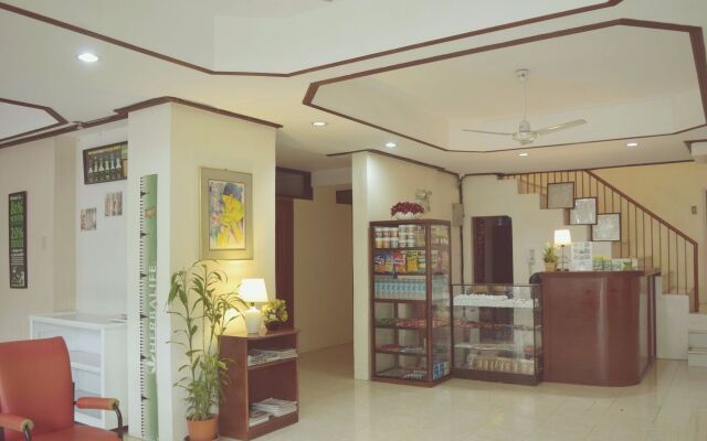 Davao Hub Dormitel Bed & Breakfast - Hostel