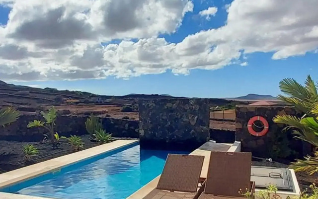 Sand Volcano Villa 2