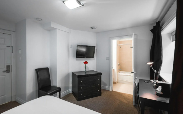 Hometel On Signal Hill