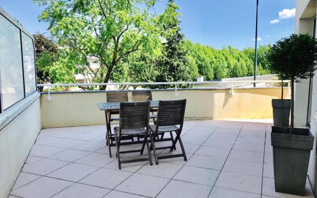 Proche Lac & vieille ville T3 avec grande terrasse