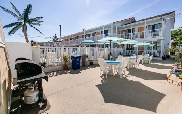 Daytona Inn And Suites