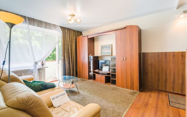 Apartment on Ogorodnaia Sloboda 10