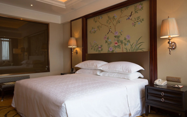 Sheraton Shantou Hotel