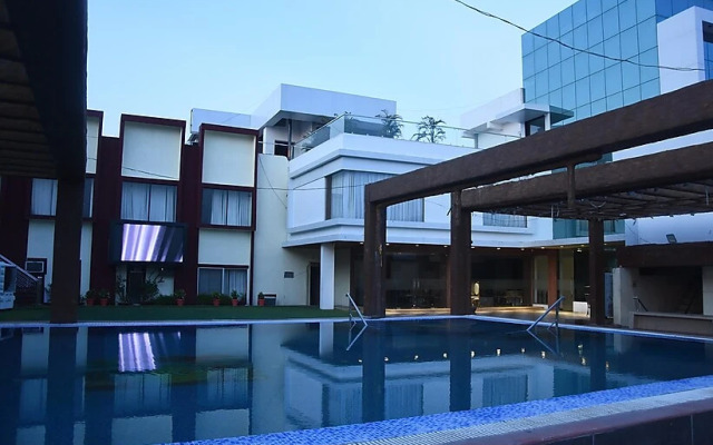 Sparsh Hotel & Resort
