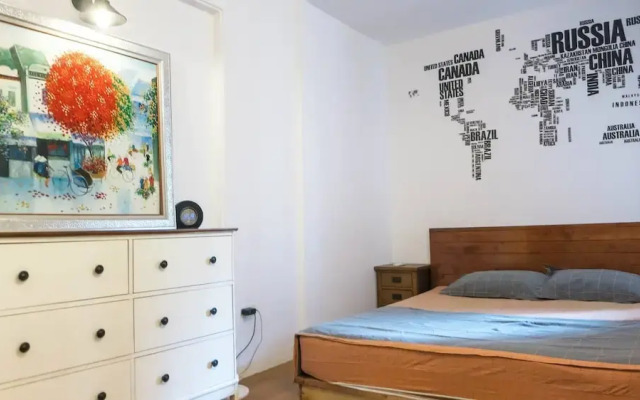 Wind Chimes Hideaway - Apartment In Central Hanoi