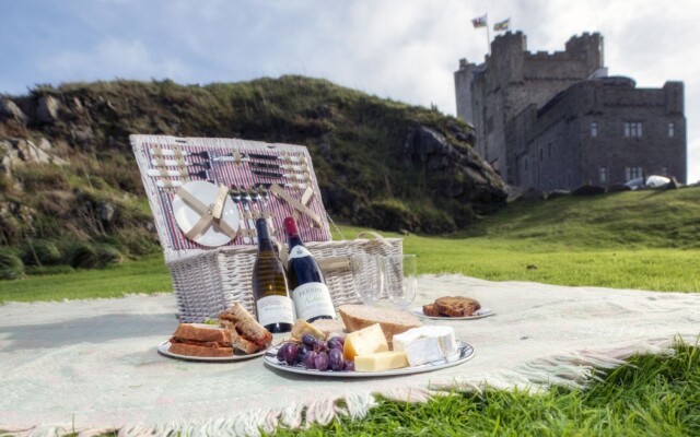 Roch Castle Hotel