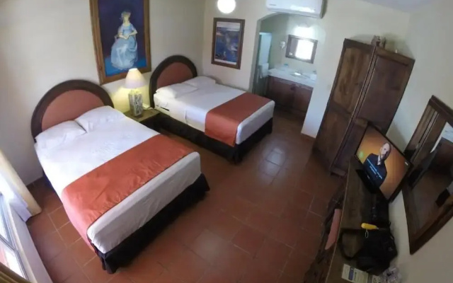 Club Hotel Cantamar Beach & Marina