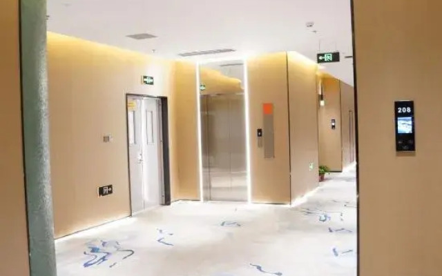 Xiong'an Aquarium Light Luxury Hotel