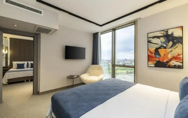 Rossi Luxury Hotel