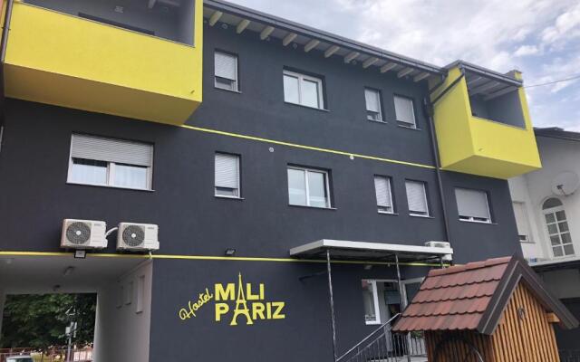 Hostel Mali Pariz