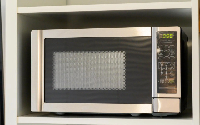 Hotel Room Near Disney 4 People