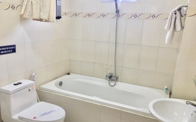 Y Linh Hotel