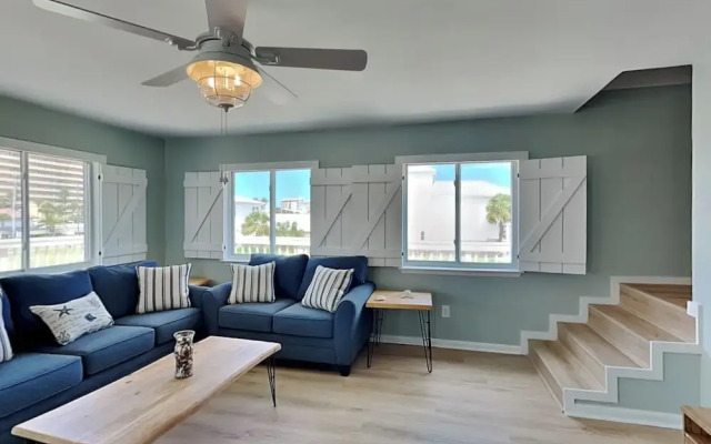 PC Beach Retreat C