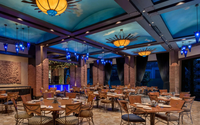 Radisson Blu Plaza Delhi Airport