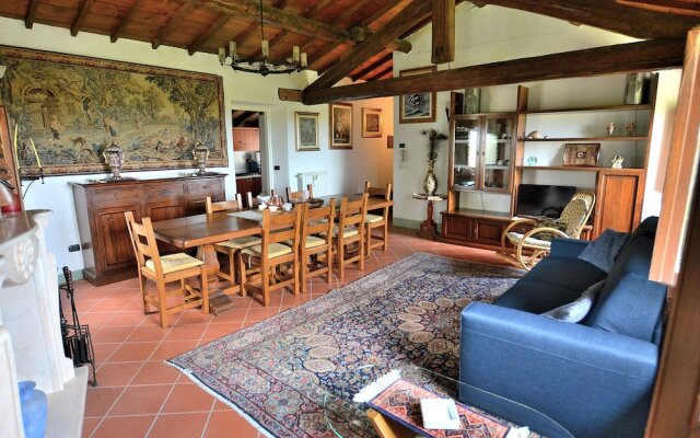 The Groom Home With Pool