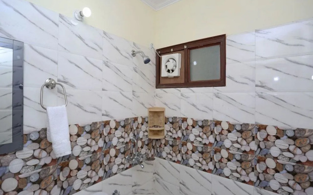 Naini Paradise by OYO Rooms