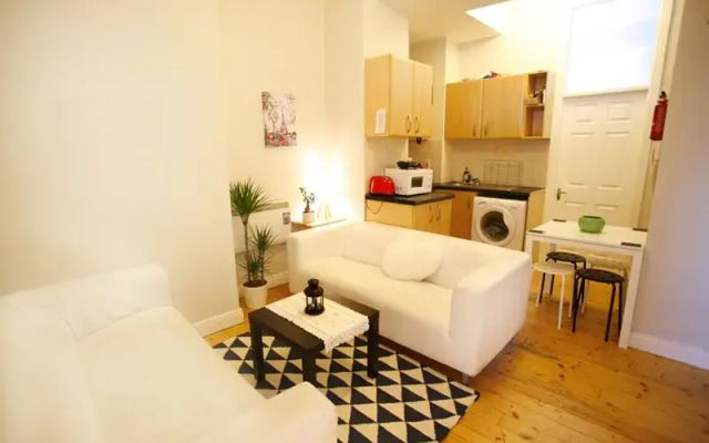 Short Let Direct - Blessington Street D1