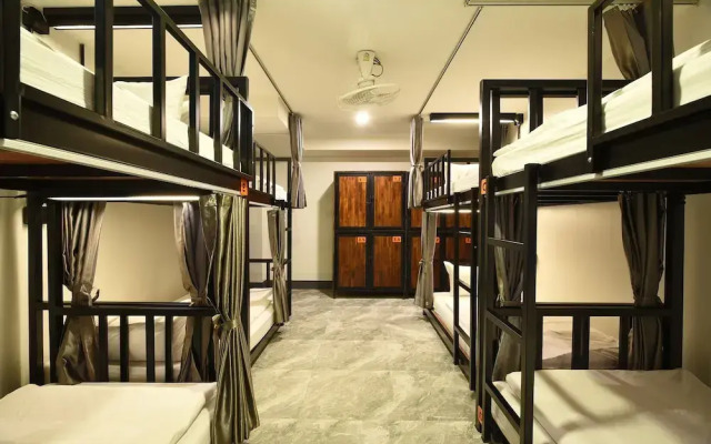 KOKO Hostel- Adults Only