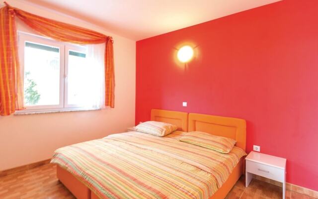 Awesome Apartment in Makarska With 1 Bedrooms and Wifi