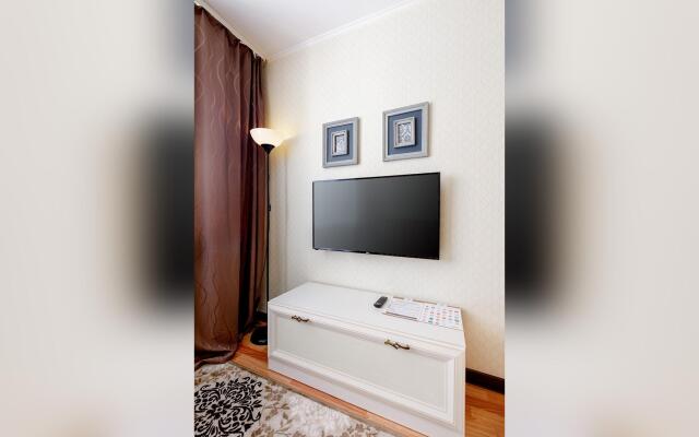 Авион на проспекте Ленина 38