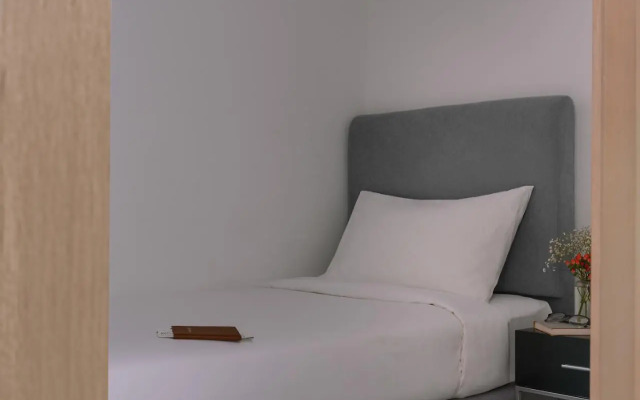 Sonder by Marriott Bonvoy Downtown Towers Apartments