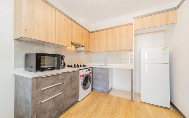 Exquisite Flat With Shared Pool in Kepez