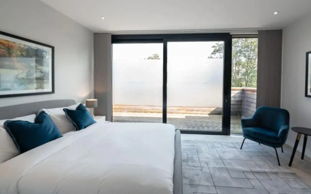 The Hampstead Hideout Glamorous 3bdr Flat With Balcony