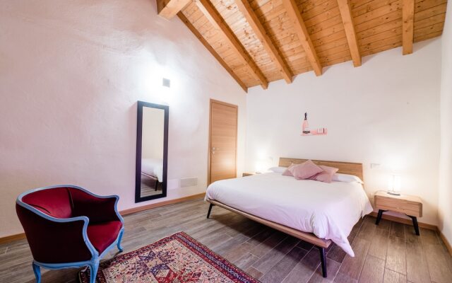 Smart Rooms & Restaurant