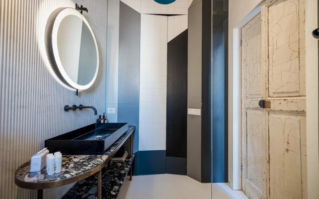 Naples Designer Loft by Elite Villas