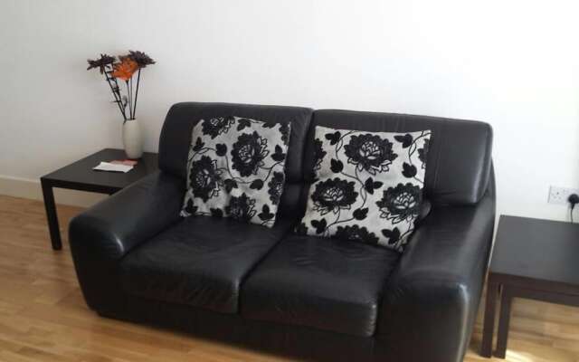 2 Bedroom Apartment Bishops Quay