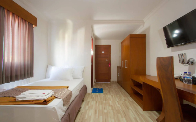 Hotel Ratna