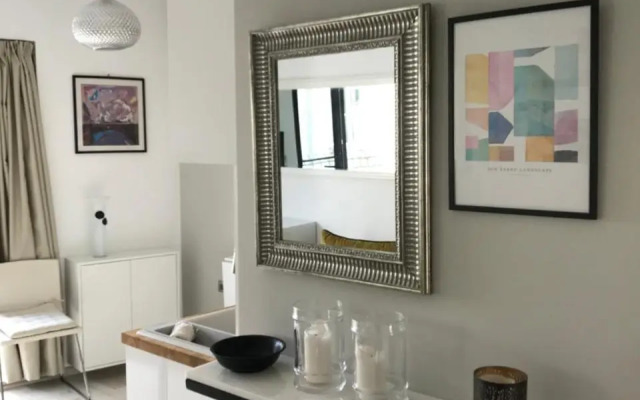Luxury Central Apartment